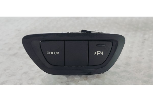 Recambio de interruptor para citroen c5 berlina 2.0 hdi 140 fap referencia OEM IAM 9682436677  