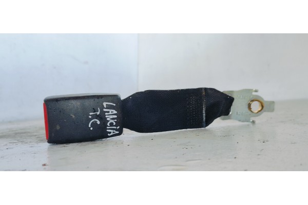 Recambio de enganche cinturon trasero central para lancia thema 3.0jtd 240 fap referencia OEM IAM   