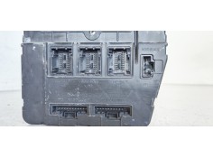 Recambio de caja reles / fusibles para renault scenic ii 1.6 16v referencia OEM IAM 8200309693  