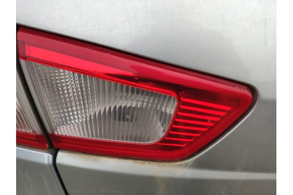 Recambio de piloto trasero izquierdo interior para mitsubishi colt cabrio czc 1.5 cat referencia OEM IAM   