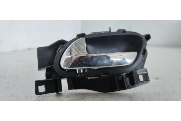 Recambio de maneta interior trasera izquierda para peugeot 3008 allure referencia OEM IAM   