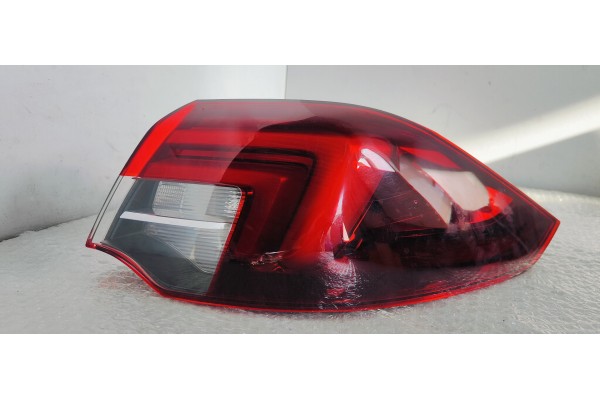 Recambio de piloto trasero derecho para opel insignia berlina 1.6 cdti 136 fap referencia OEM IAM 39125832  