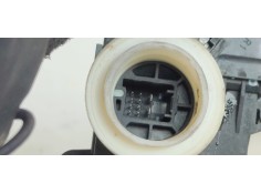 Recambio de elevalunas delantero derecho para toyota auris 1.4 turbodiesel cat referencia OEM IAM 2621004010  