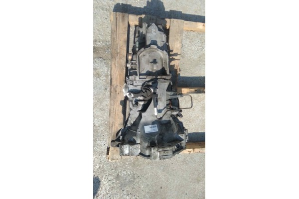 Recambio de caja cambios para audi a4 berlina (8e) 1.9 tdi referencia OEM IAM DHW 012301211P 