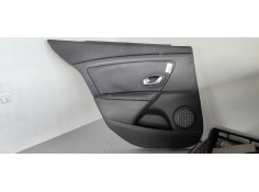 Recambio de guarnecido puerta trasera izquierda para renault fluence 1.6 16v referencia OEM IAM   