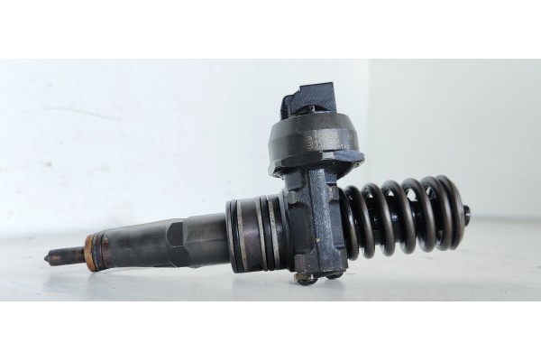 Recambio de inyector para volkswagen touareg (7la) 5.0 v10 tdi cat (ayh) referencia OEM IAM 0414720305  