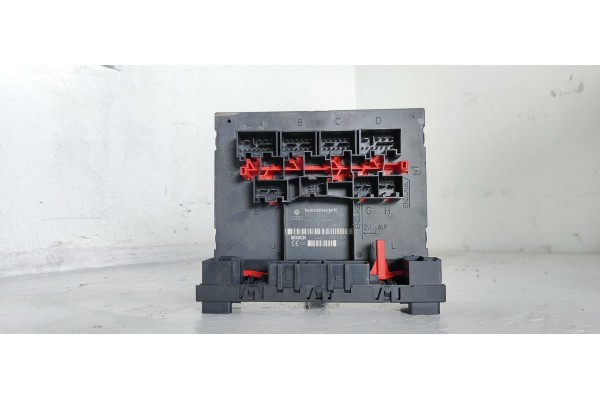 Recambio de caja reles / fusibles para volkswagen passat berlina (3c2) 2.0 tdi referencia OEM IAM 3C0937049AD  