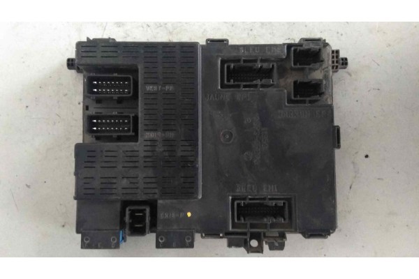 Recambio de caja reles / fusibles para citroen xsara berlina 1.9 diesel referencia OEM IAM 9650624680 16165401 