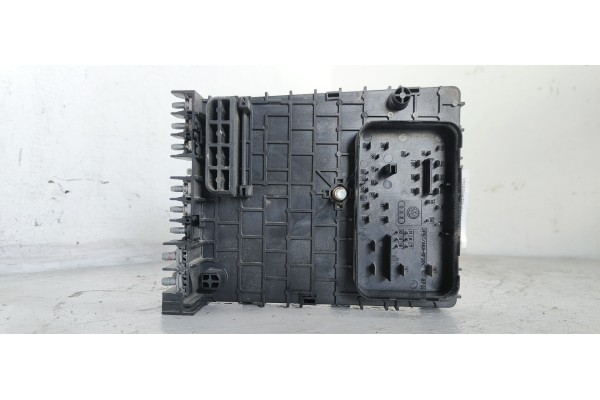Recambio de caja reles / fusibles para volkswagen passat berlina (3c2) 2.0 tdi referencia OEM IAM 3C0937125  