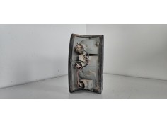 Recambio de piloto trasero derecho para mazda b-serie (un) 2.5 diesel referencia OEM IAM 22061471 89058 