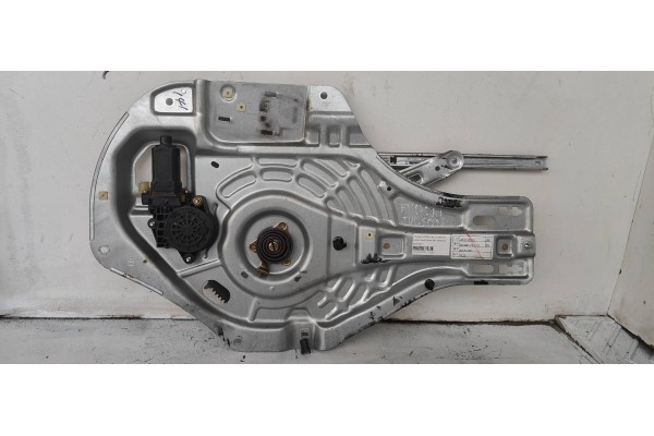 Recambio de elevalunas delantero derecho para hyundai tucson (jm) 2.0 crdi cat referencia OEM IAM 824802E010  