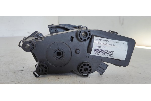 Recambio de mando multifuncion para skoda suberb (3t4) active referencia OEM IAM 3T0827300C  