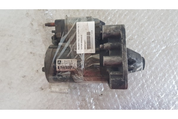 Recambio de motor arranque para peugeot rcz 1.6 i turbo 156 referencia OEM IAM M000T32271  
