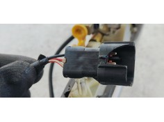 Recambio de maneta exterior delantera derecha para kia carnival 2.9 crdi cat referencia OEM IAM   