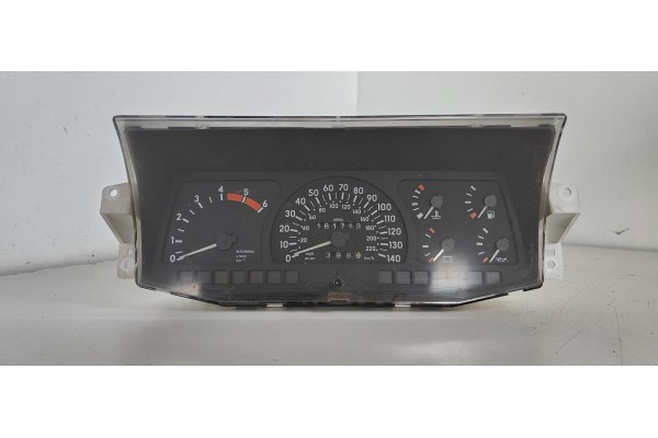 Recambio de cuadro instrumentos para opel frontera a 2.5 turbodiesel referencia OEM IAM 81117864  