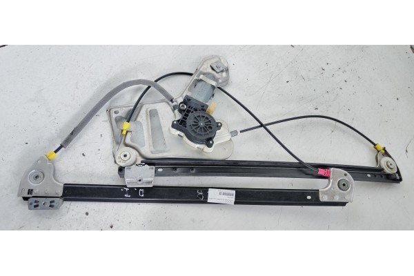 Recambio de elevalunas delantero izquierdo para land rover range rover (lm) v8 td vogue referencia OEM IAM 83810199  