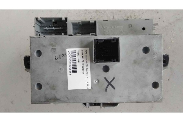 Recambio de caja reles / fusibles para fiat punto berlina (188) 1.2 cat referencia OEM IAM 46812228NPL  