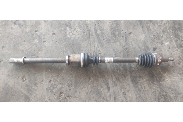 Recambio de transmision delantera derecha para renault scenic ii 1.9 dci diesel referencia OEM IAM 8200436366  