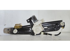 ELEVALUNAS TRASERO DERECHO 