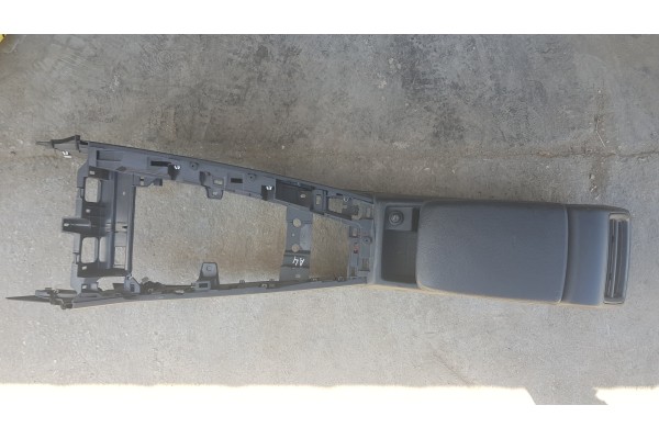 Recambio de apoyabrazos central para audi a4 berlina (8w2) 3.0tdi 272 4x4 fap referencia OEM IAM 8W1863241A  