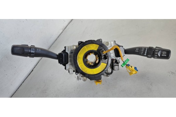 Recambio de mando multifuncion para hyundai tucson (jm) 2.0 crdi cat referencia OEM IAM 202003393  