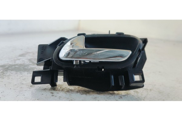 Recambio de maneta interior trasera izquierda para peugeot 3008 1.6hdi 112 fap referencia OEM IAM 9683446877  