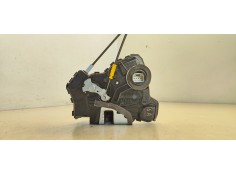 Recambio de cerradura puerta delantera derecha para toyota auris 1.4 turbodiesel cat referencia OEM IAM 6A6112922  