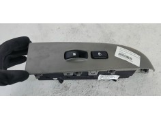Recambio de mando elevalunas delantero derecho para kia carnival 2.9 crdi cat referencia OEM IAM 935754D020  