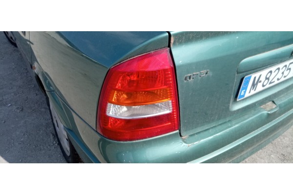 Recambio de piloto trasero izquierdo para opel astra g berlina comfort referencia OEM IAM   