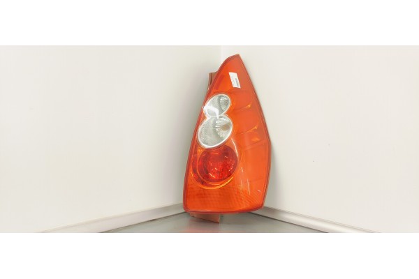 Recambio de piloto trasero derecho para mazda 5 berl. (cr) 1.8 active referencia OEM IAM   