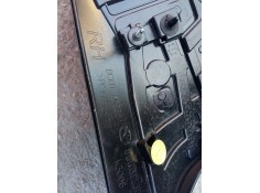 Recambio de aleron trasero para mazda 3 berlina (bp) 2.0 i komp 180 fap referencia OEM IAM BCKD51961  