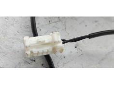 Recambio de enganche cinturon trasero izquierdo para peugeot 3008 allure referencia OEM IAM 9681985480  
