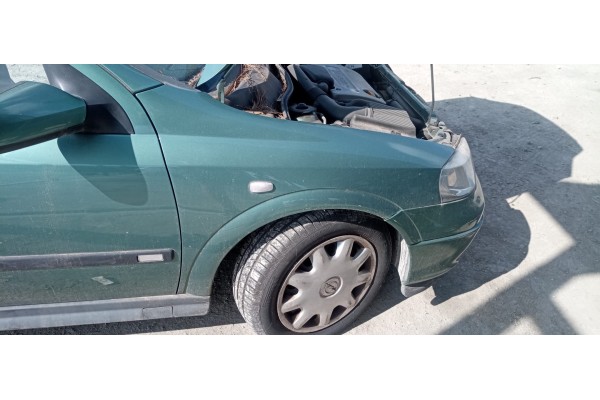Recambio de aleta delantera derecha para opel astra g berlina 1.6 16v referencia OEM IAM   