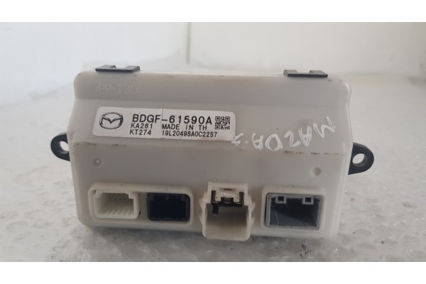 Recambio de resistencia calefaccion para mazda 3 berlina (bp) 2.0 i komp 180 fap referencia OEM IAM BDGF61590A  