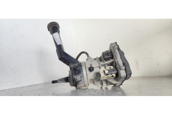 Recambio de bomba direccion para citroen c4 grand picasso exclusive referencia OEM IAM 9674055780  