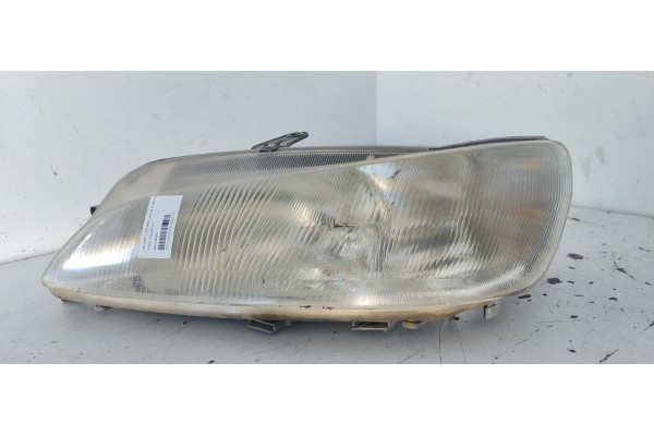 Recambio de faro izquierdo para peugeot 306 berlina 3/5 puertas (s1) 1.9 turbodiesel referencia OEM IAM 88203989D  