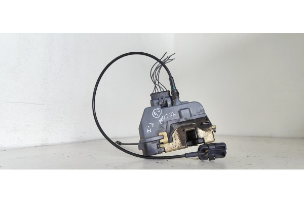 Recambio de cerradura puerta trasera izquierda para renault megane ii classic berlina 1.9 dci diesel referencia OEM IAM   