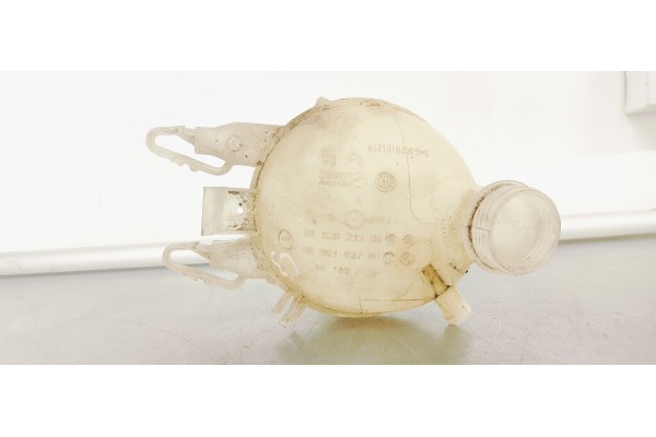 Recambio de deposito expansion para citroen c3 1.4 hdi 70 fap referencia OEM IAM 9652621280  