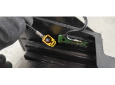 Recambio de moldura para mercedes-benz clase b (w245) 180 cdi special edition (245.207) referencia OEM IAM   