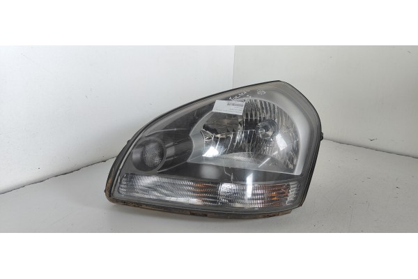 Recambio de faro izquierdo para hyundai tucson (jm) 2.0 crdi cat referencia OEM IAM 921012EXXX  