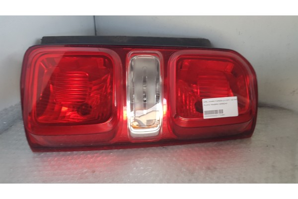 Recambio de piloto trasero derecho para opel vivaro furgón 2.0 cdti 123 fap referencia OEM IAM   