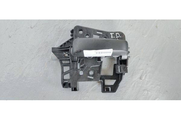 Recambio de maneta interior lateral derecha para toyota proace 2.0 turbodiesel cat referencia OEM IAM   
