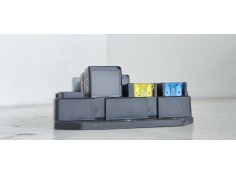 Recambio de caja reles / fusibles para land rover range rover (lm) v8 td vogue referencia OEM IAM 518879002  