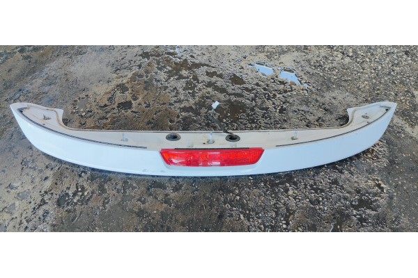 Recambio de aleron trasero para hyundai ix35 break fase 1 referencia OEM IAM 872102Y000  