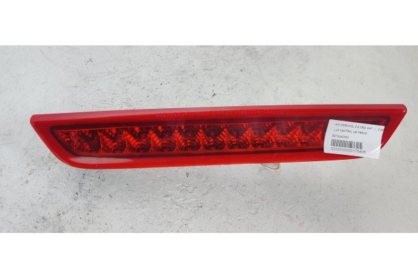 Recambio de luz central de freno para kia carnival 2.9 crdi cat referencia OEM IAM 927004D000  