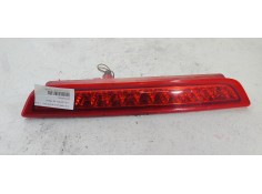 Recambio de luz central de freno para kia carnival 2.9 crdi cat referencia OEM IAM 927004D000  