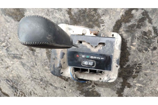 Recambio de palanca cambio para ssangyong actyon 2.0 td cat referencia OEM IAM 8838008900  