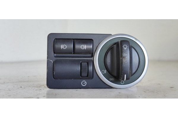 Recambio de mando luces para land rover range rover (lm) td6 se referencia OEM IAM LRGYUD000161PUY  