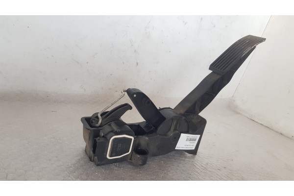 Recambio de pedal acelerador para mercedes-benz clase a (w169) 2.0i 136 [200] referencia OEM IAM A1693000304  