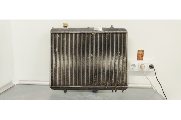 Recambio de radiador agua para citroen c3 picasso 1.6 hdi 92 fap referencia OEM IAM P9685852680  